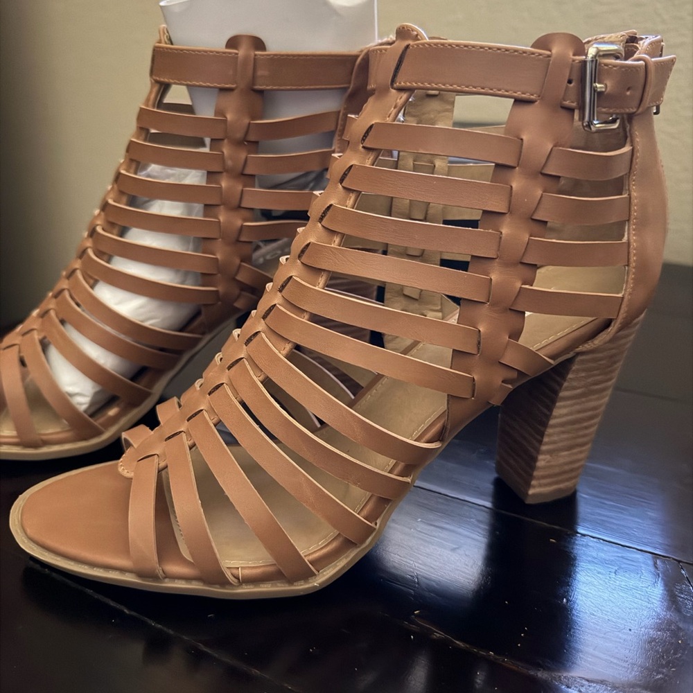 Report shoes- brand new in box. 9.5. Never worn.
